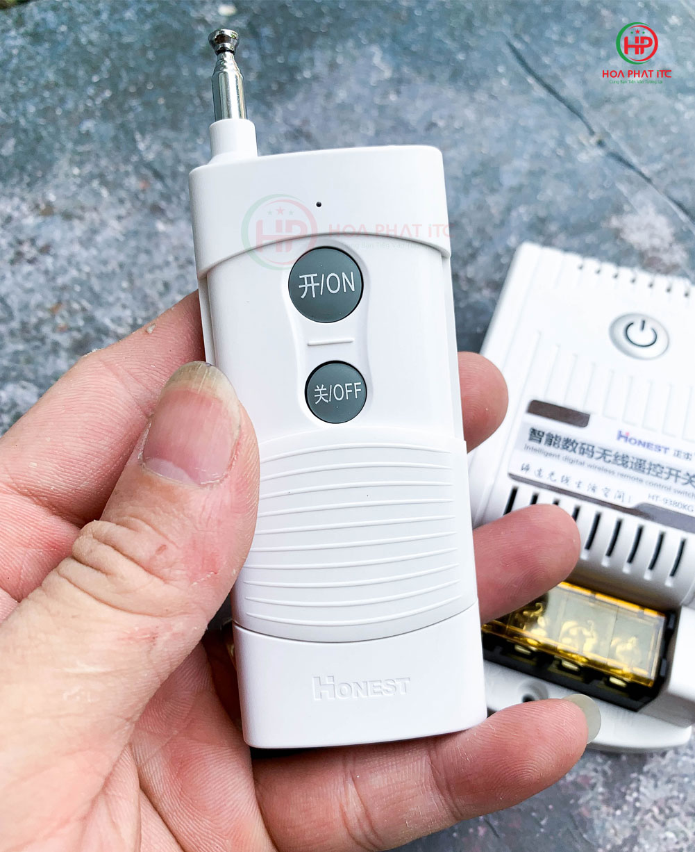 Cong-Tac-Dieu-Khien-Tu-Xa-Honest-HT-9380KG-1000m-01
