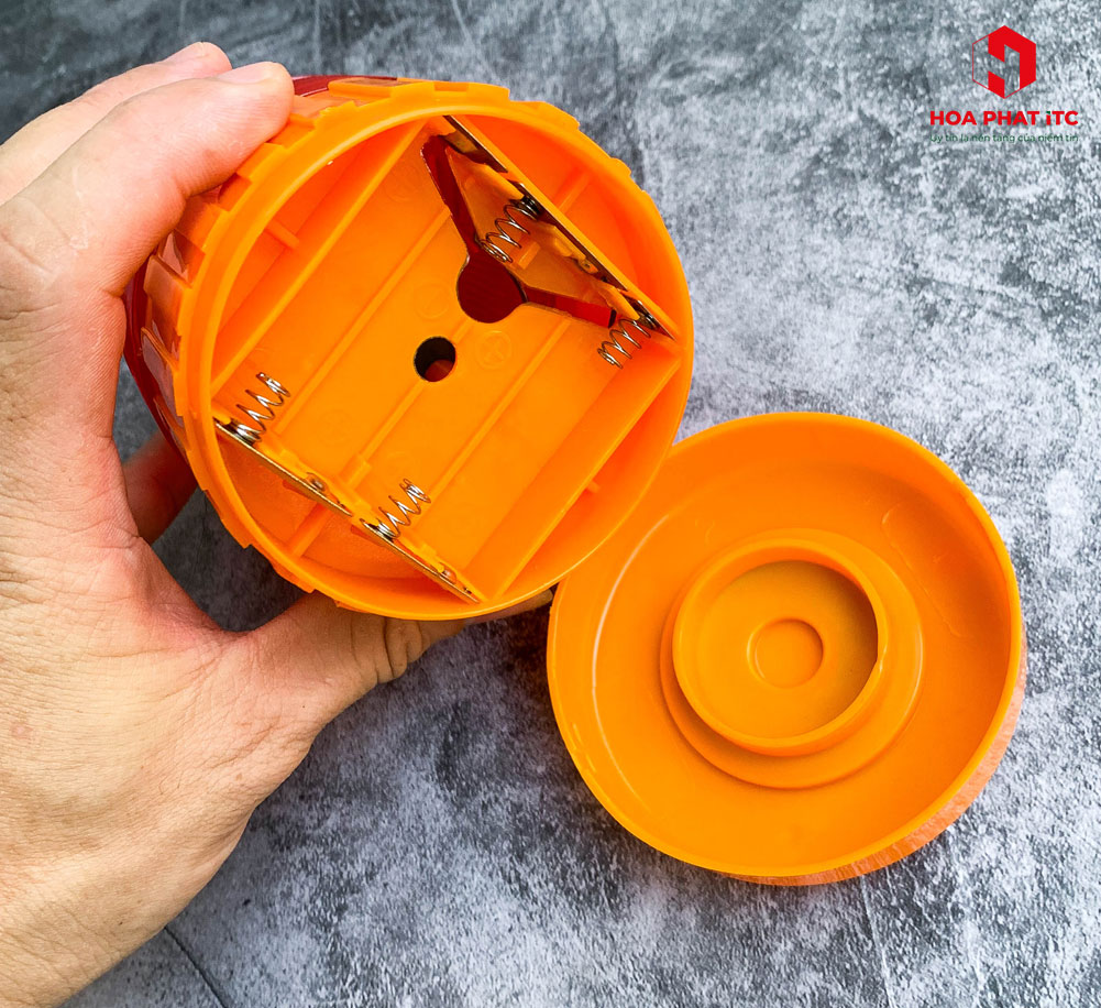 Den-chop-canh-bao-dung-pin-Decom-DC-1103-04