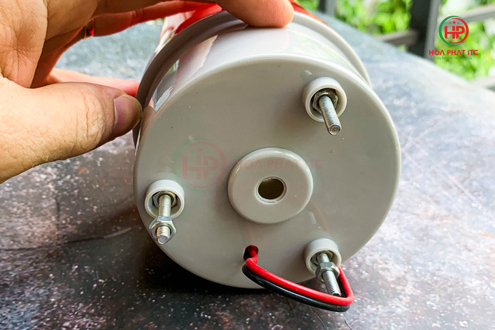 den-led-xoay-canh-bao-01